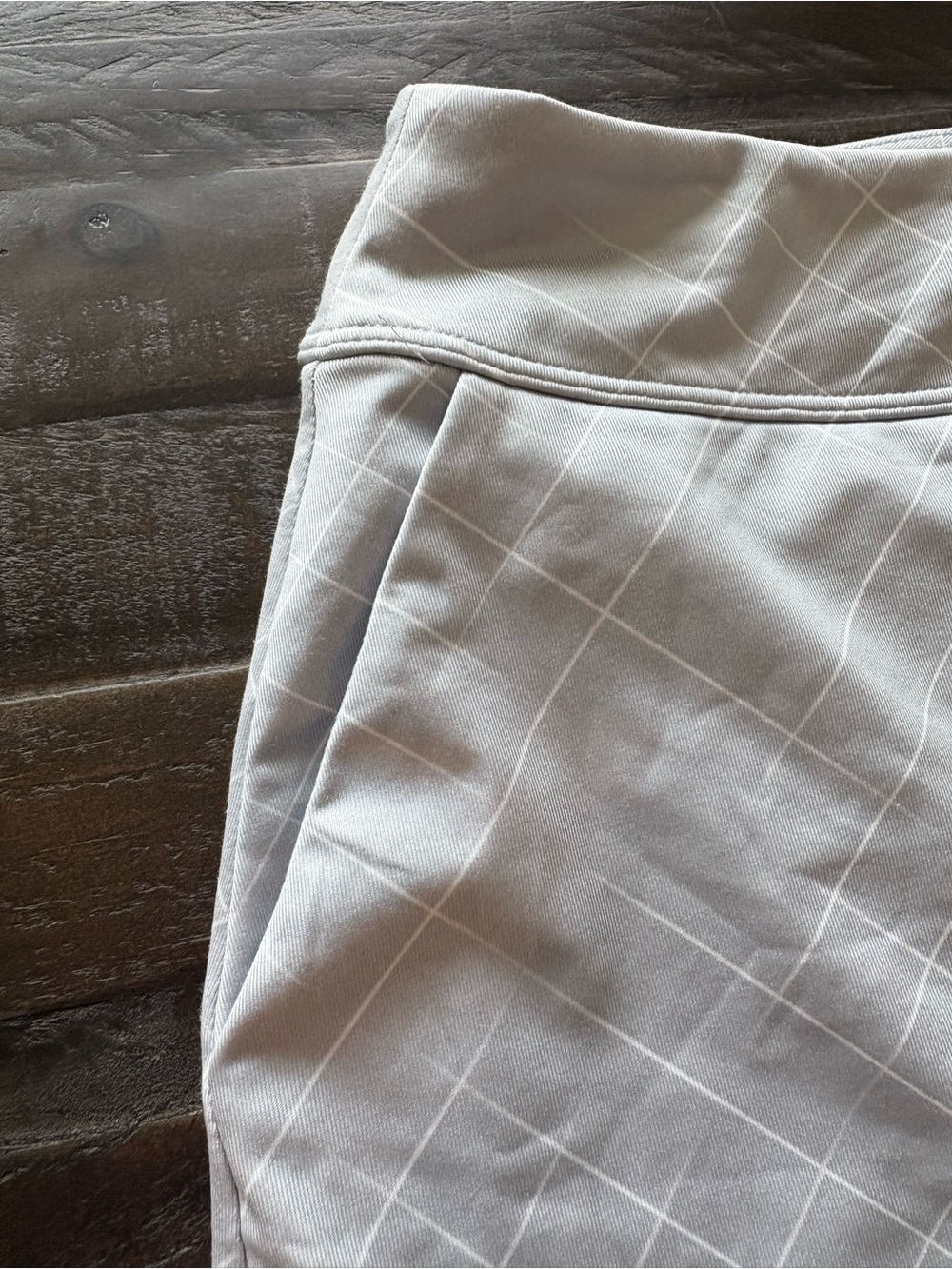 Nike Women’s Light Gray Diamond-Quilt Golf Skort Dri-fit - Picture 4 of 14